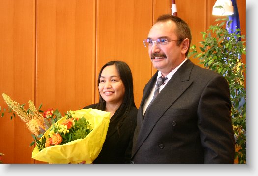 marry_20060424-141950-1.JPG